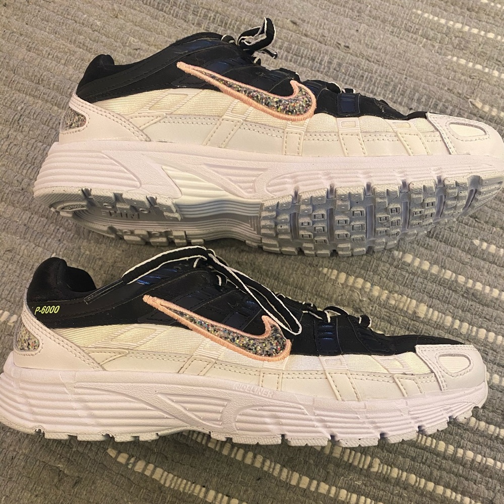 Women’s Nike P-6000 sneakers